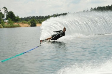 Kombinace vody a adrenalinových sportů. Ideální volba pro letní incentivní aktivity.