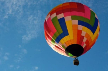 Lety balónem - Letem Světem